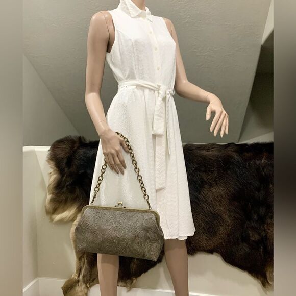 Handsewn Genuine Leather Floral Embossed Double Kisslock Purse & 2 Chain Styles - Picture 9 of 16